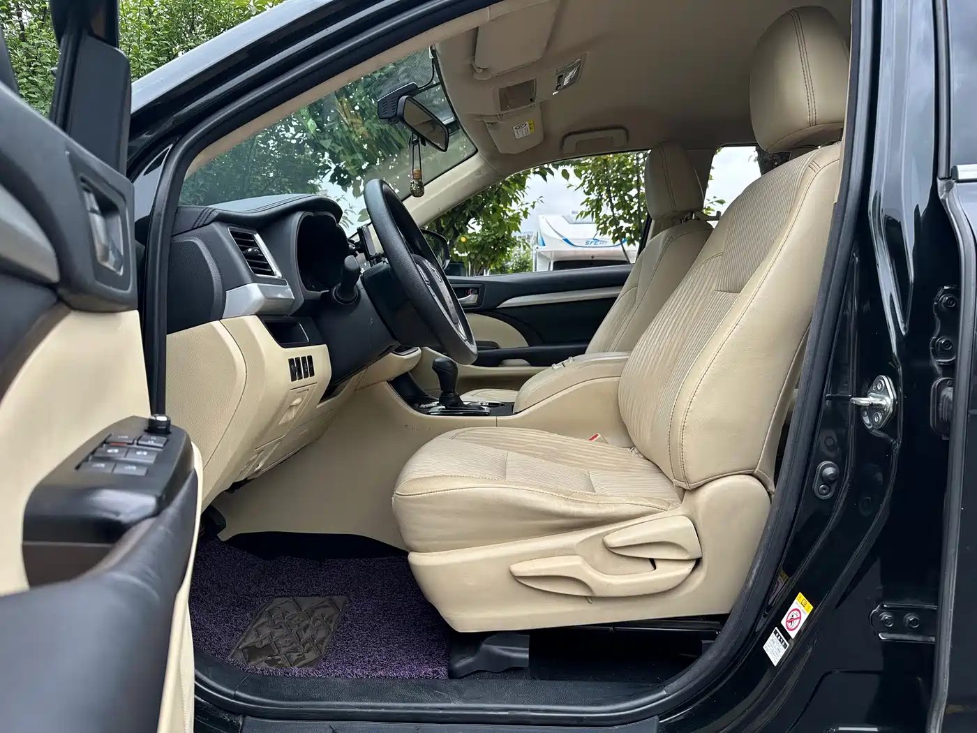 Фото 18 - Toyota Highlander