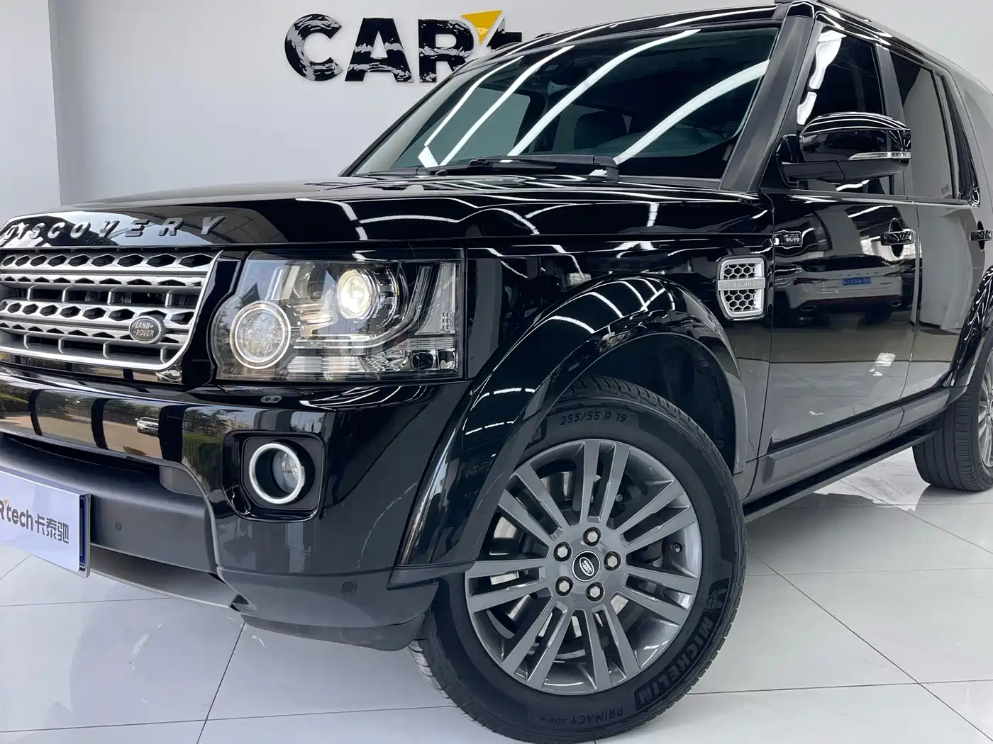 Land Rover Discovery 2016 3.0 SC Gloss Black Collector's Edition HSE фото 27