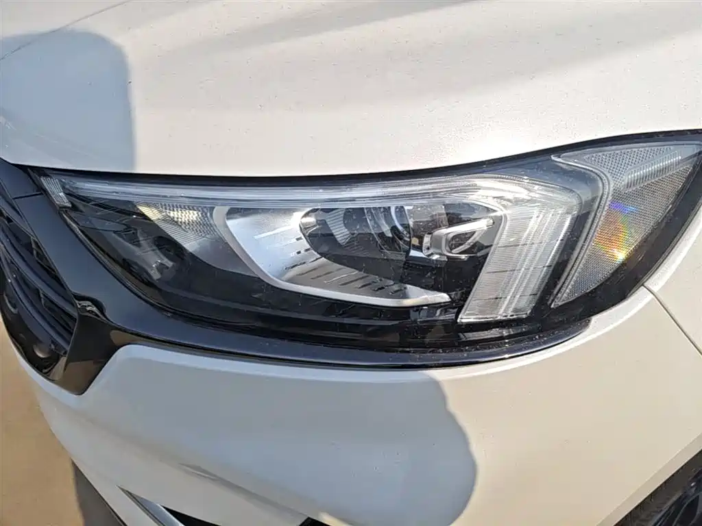 Фото 24 - Ford Edge