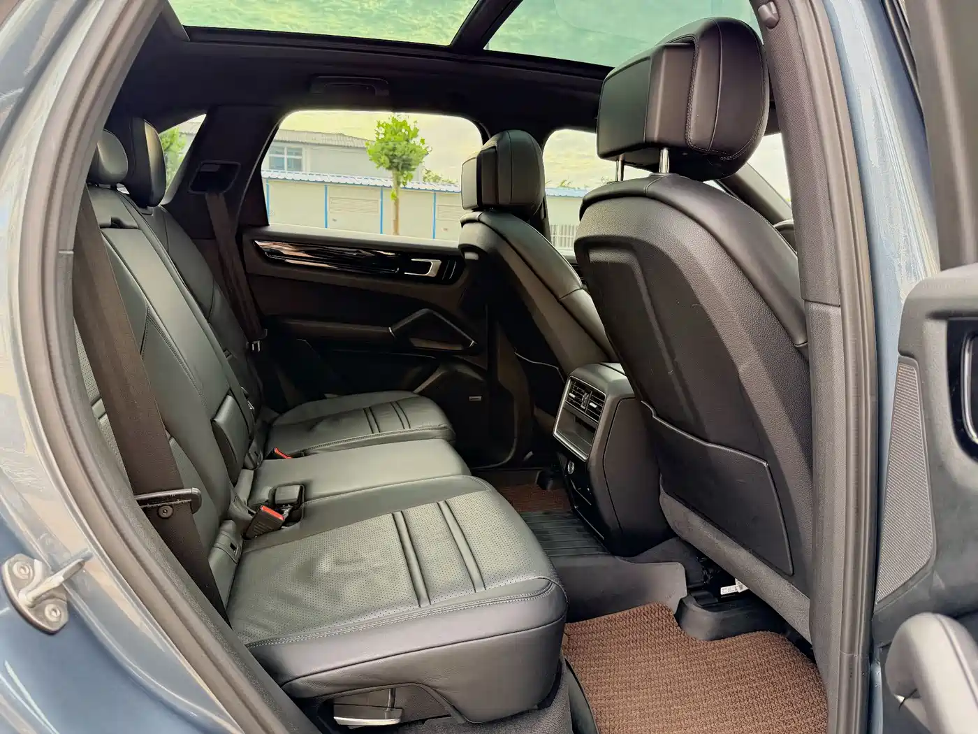 Porsche Cayenne New Energy 2019 Cayenne E-Hybrid 2.0T фото 6