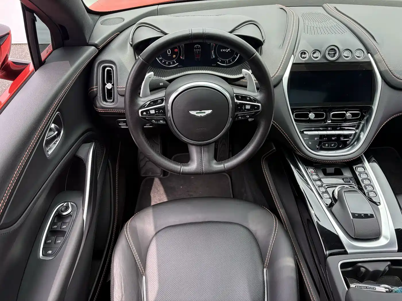 Aston Martin DBX 2022 2020 4.0T V8