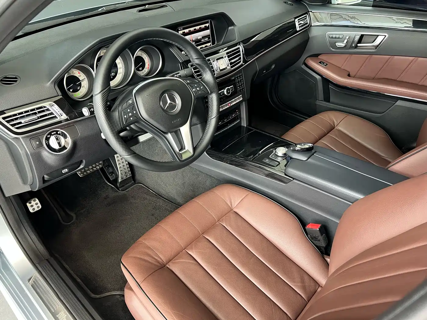 Mercedes-Benz E-Class 2015 E 260 L Sport Luxury фото 16
