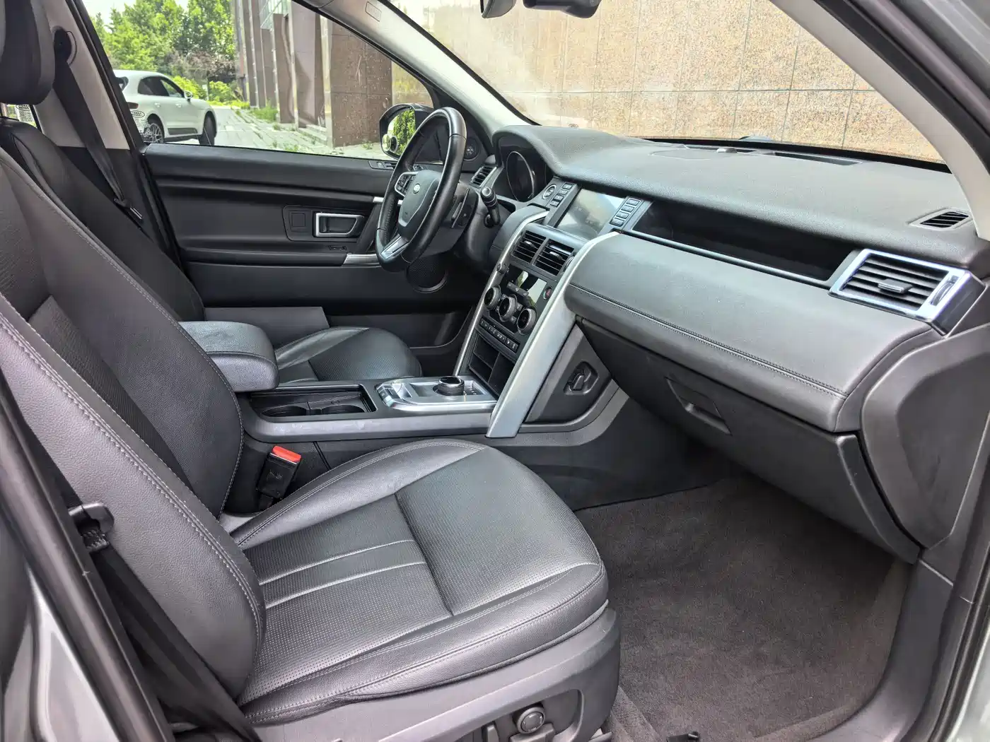 Фото 14 - Land Rover Discovery Sport