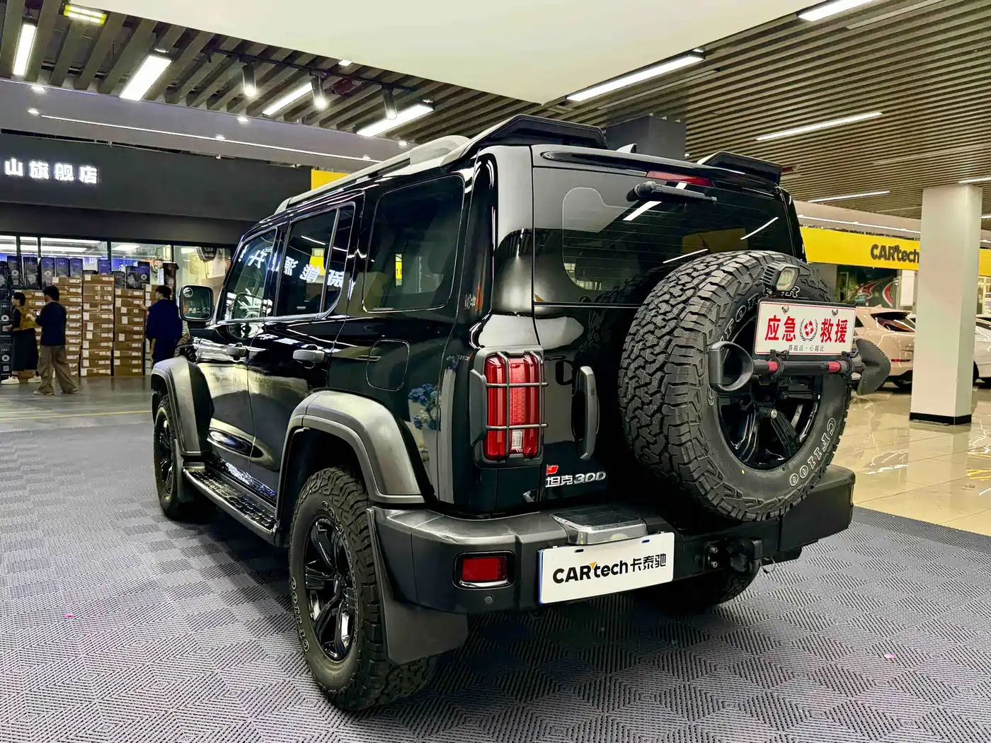 Tank 300 2021 Off-road Edition 2.0T Challenger фото 12