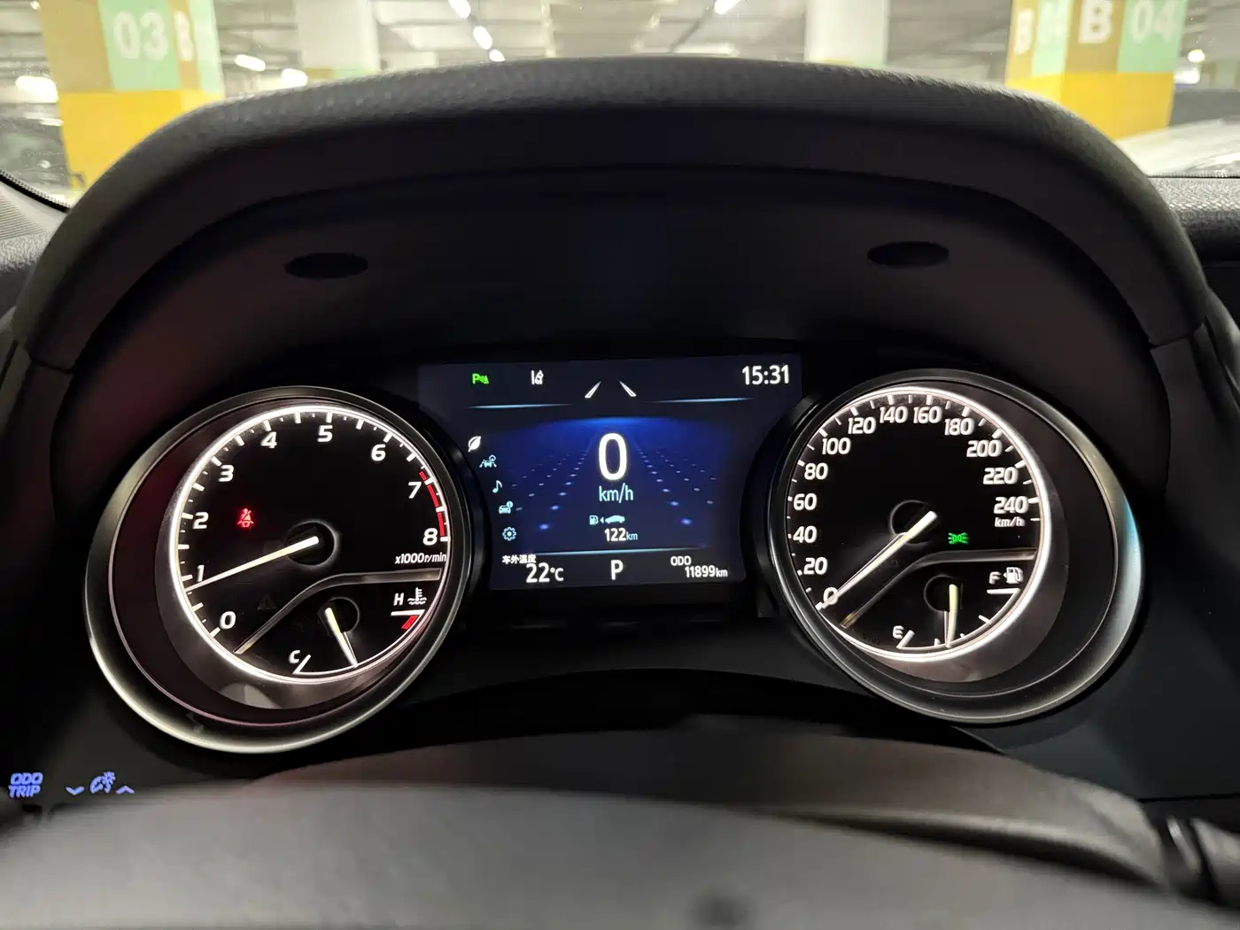 Toyota Camry 2023 2.0G Luxury Edition фото 9