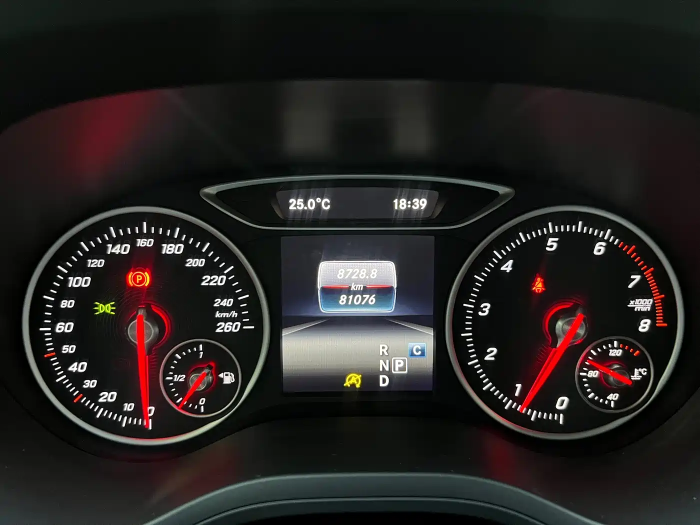 Mercedes-Benz B-Class 2018 B 200 Sport фото 6