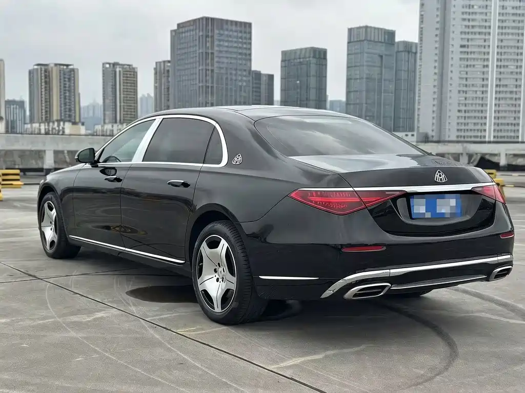 Фото 2 - Mercedes-Benz Maybach S-Class