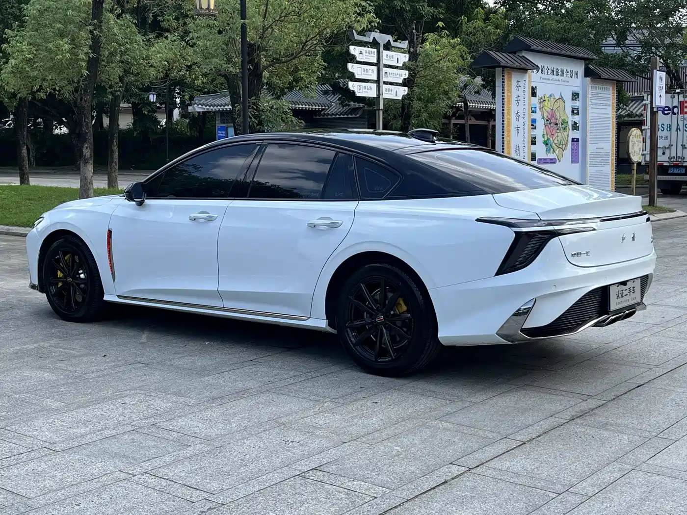 Hongqi H6 2023 2.0T Premium Edition фото 4