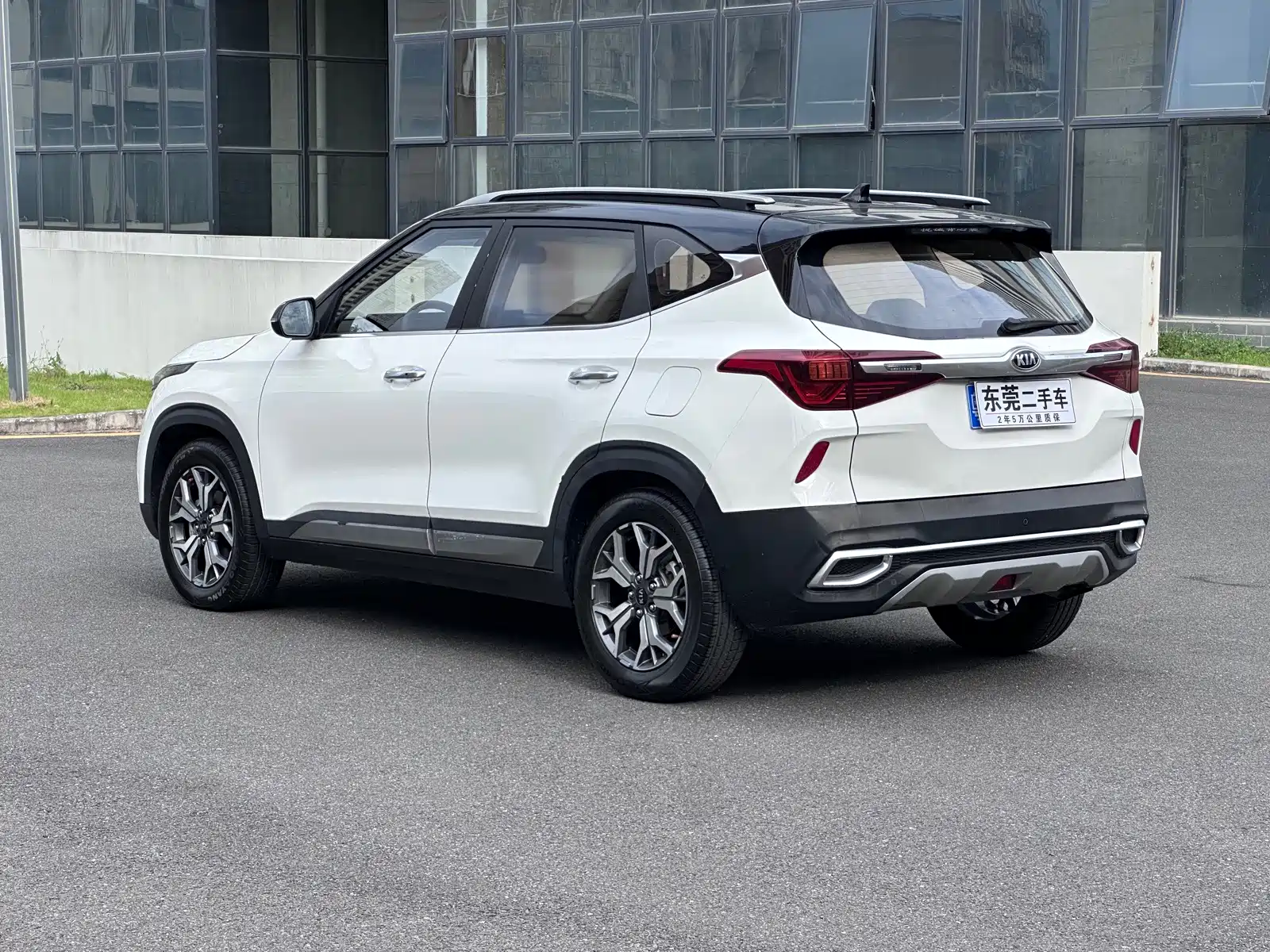Фото 11 - Kia KX3