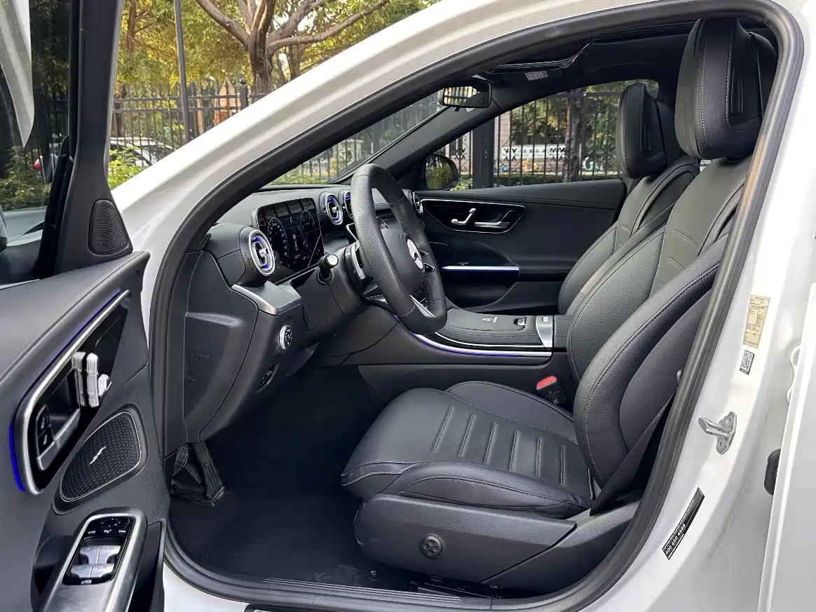 Mercedes-Benz C-Class 2023 C 260 L Sport фото 5