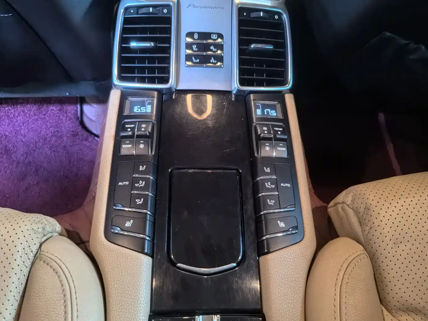 Porsche Panamera 2013 Panamera 4 Platinum Edition 3.6L фото 5