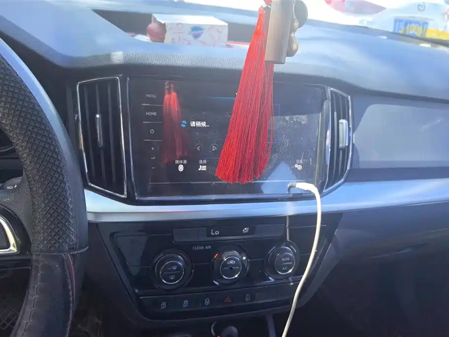 Škoda Kamiq 2020 Model 1.5L Automatic Comfort фото 13