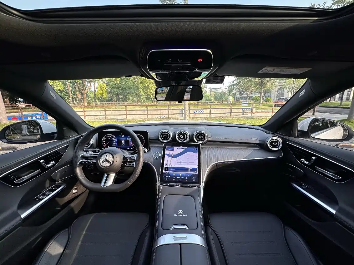 Mercedes-Benz C-Class 2023 C 260 L Sport фото 6