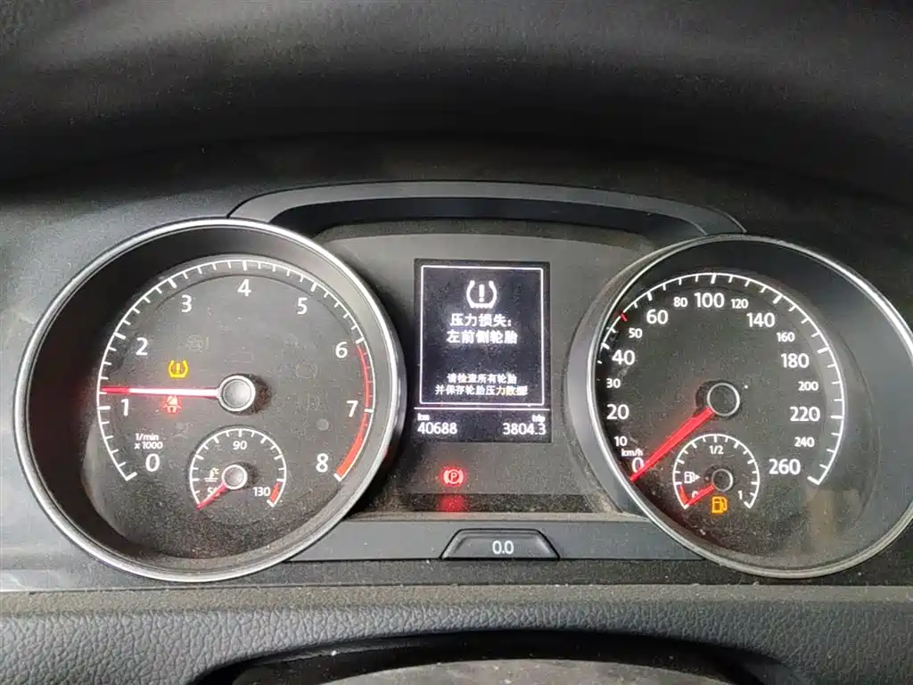 Volkswagen Golf 2020 Beloved Edition 280TSI DSG Comfort фото 12