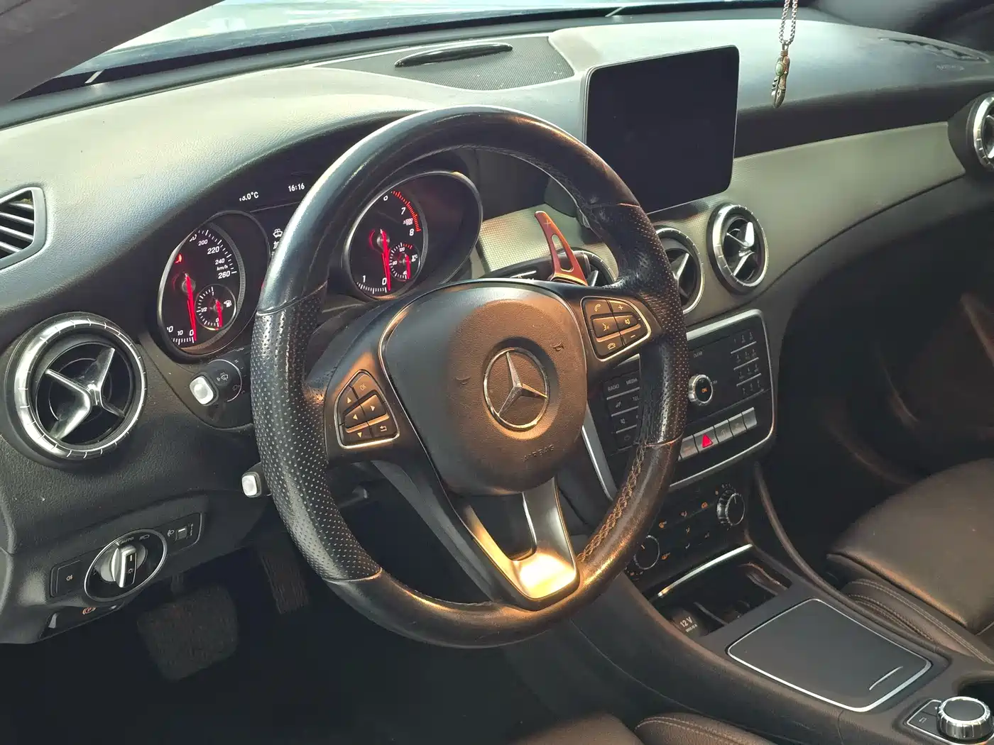 Mercedes-Benz CLA (Import) 2018 CLA 200 Dynamic Edition фото 4