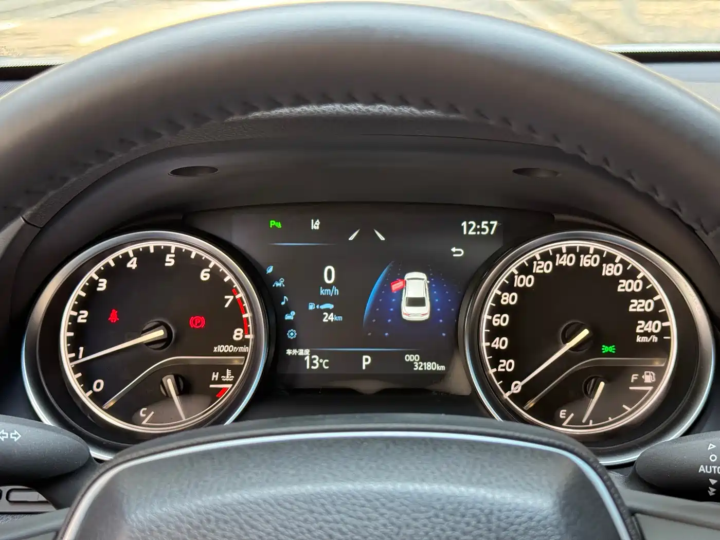 Toyota Camry 2023 2.0G Luxury Edition фото 15