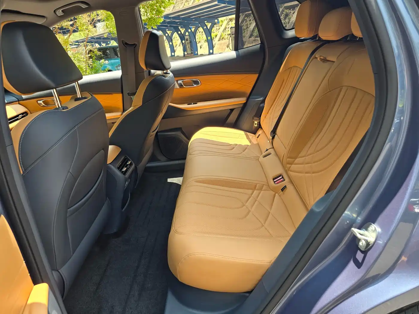 Geely Galaxy Galaxy Starship 7 EM-i 2025 120km Navigation Edition фото 10