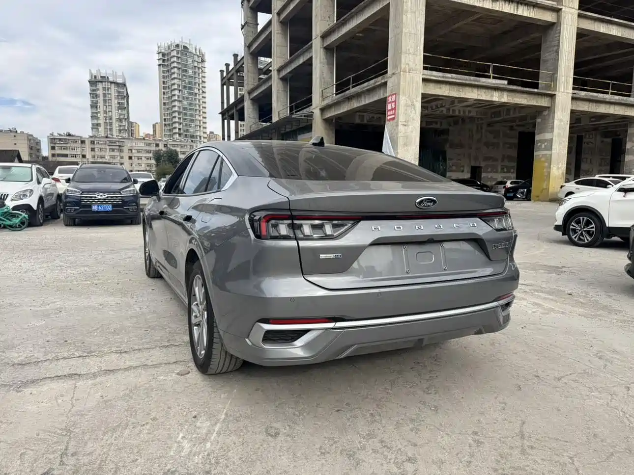 FORD MONDEO
