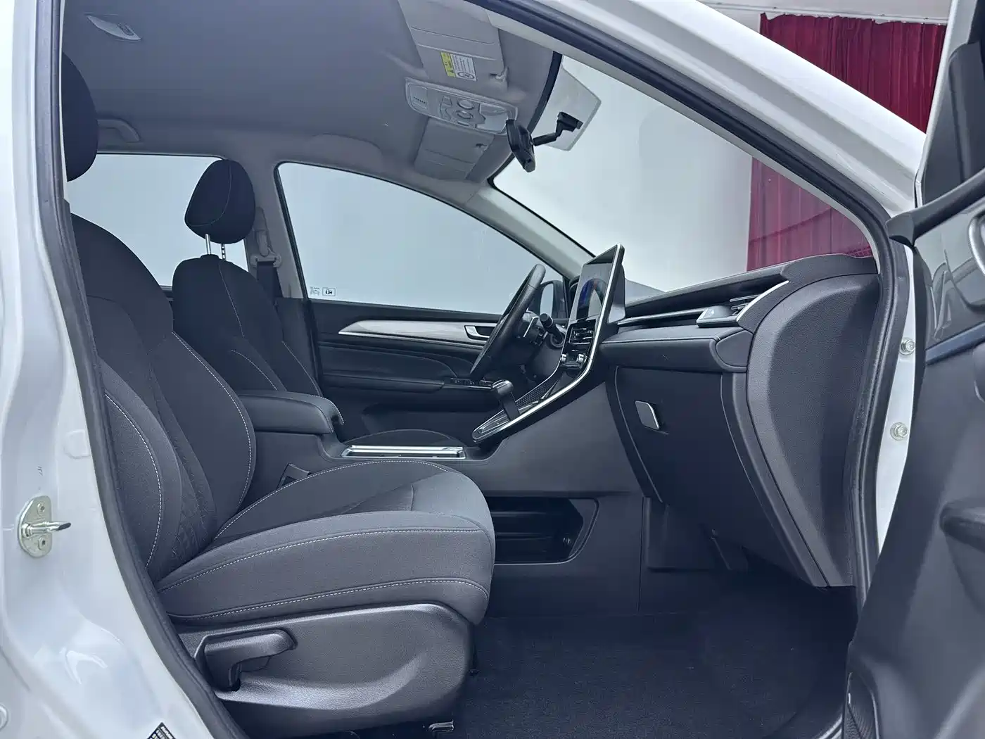 Haval M6 2021 PLUS 1.5T DCT Elite Smart Connect фото 8