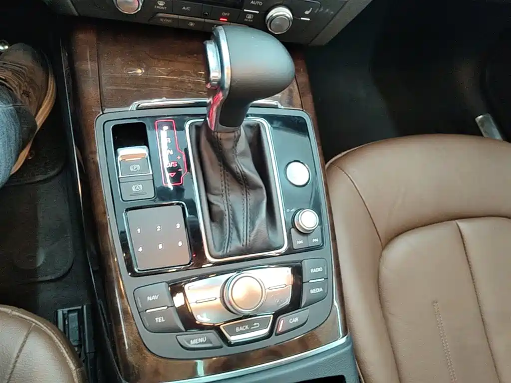Audi A6L 2014 TFSI Comfort фото 14