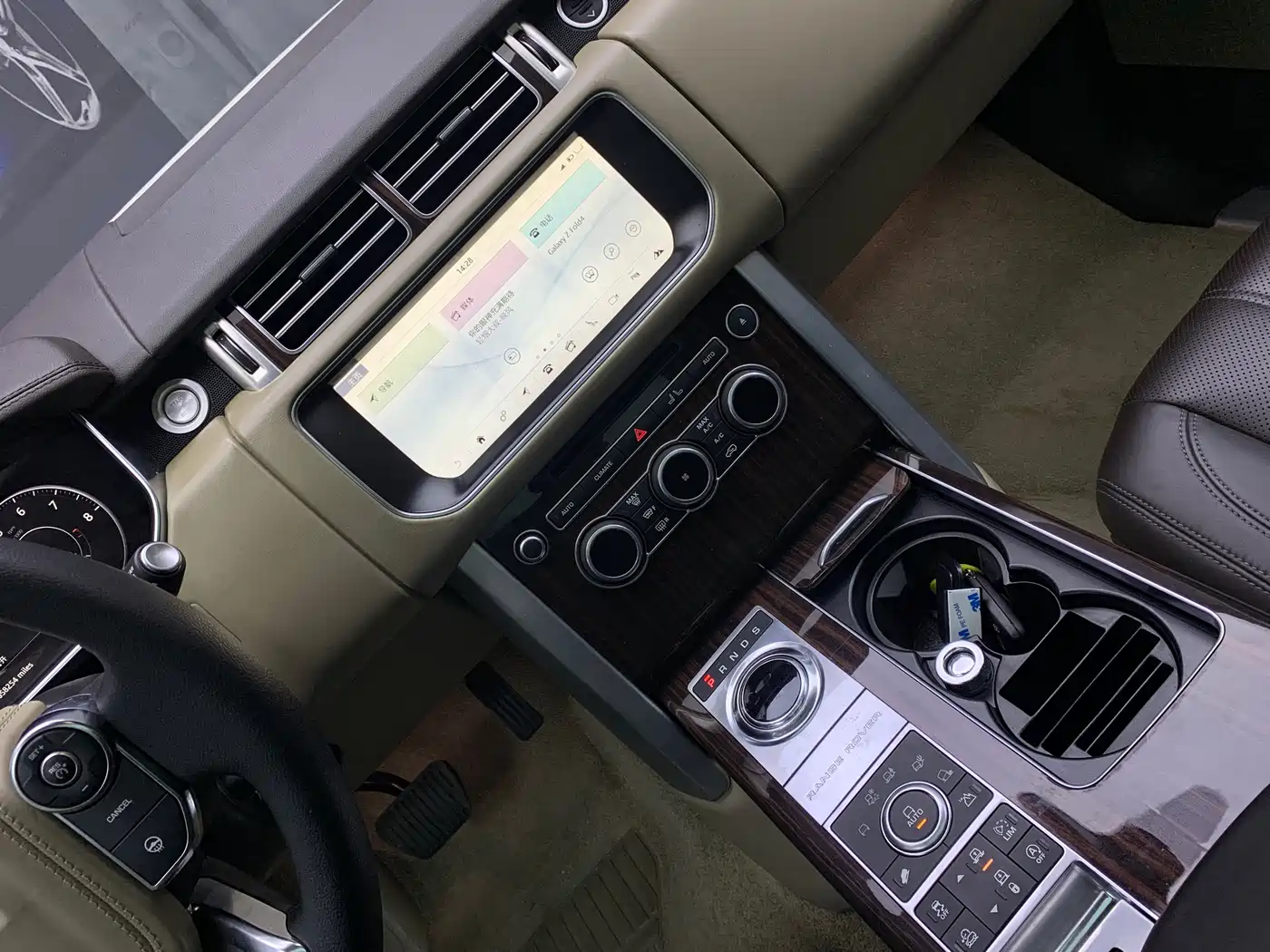Land Rover Range Rover 2017 3.0 SC V6 Vogue фото 8