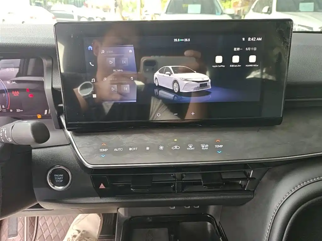 Toyota Camry 2024 2.0E Elite Edition фото 12