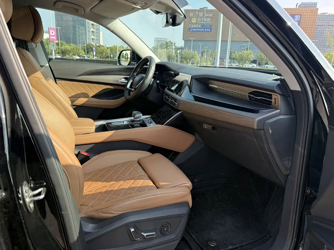 Audi Q6 2024 2024 45 TFSI quattro Qi Yun Yu Lin Package 6-seater
