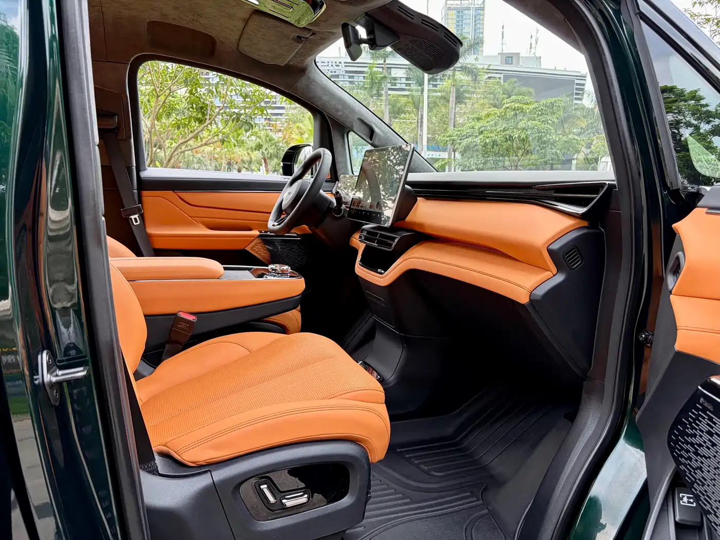 Geely Galaxy Yizhen L380 2025 Model 805km Flagship Edition AWD фото 11