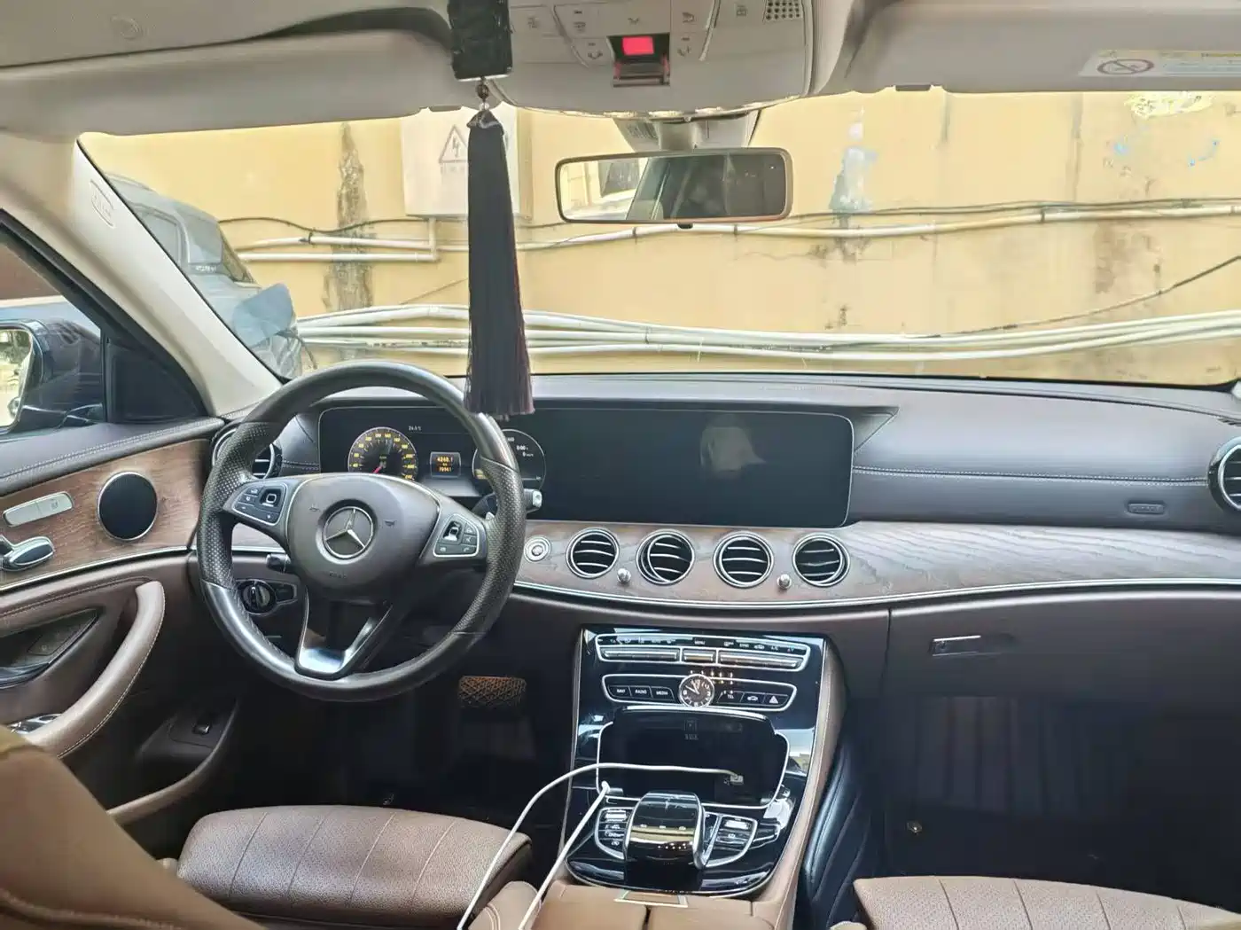Mercedes-Benz E-Class 2018 E 200 L фото 13