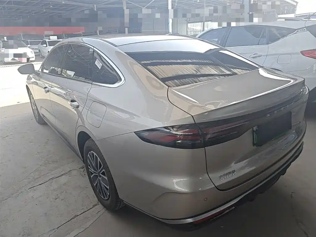 Geely Galaxy Galaxy Stellar 6 2025 60km Voyager Edition фото 5
