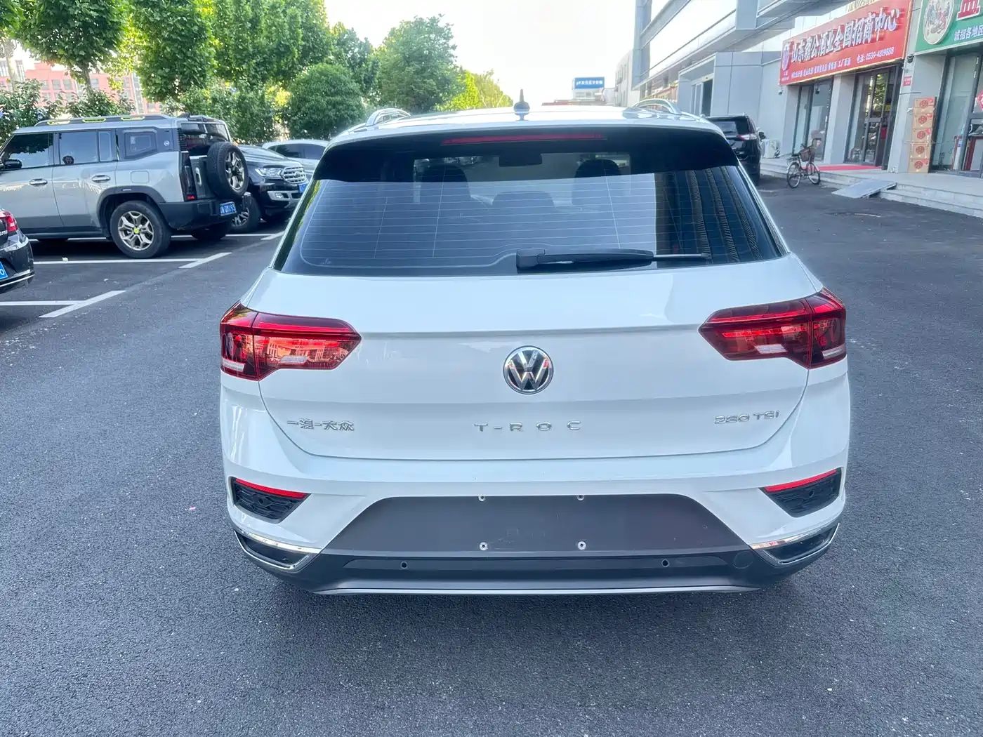 Volkswagen T-ROC 2020 280TSI DSG 2WD Luxury фото 6