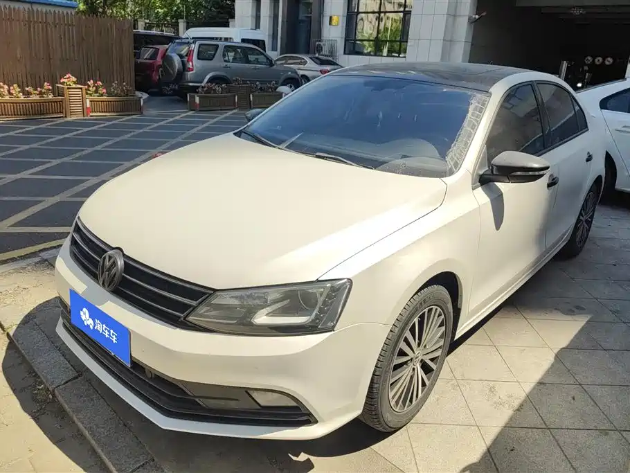 Volkswagen Sagitar 2017 230TSI Automatic Luxury
