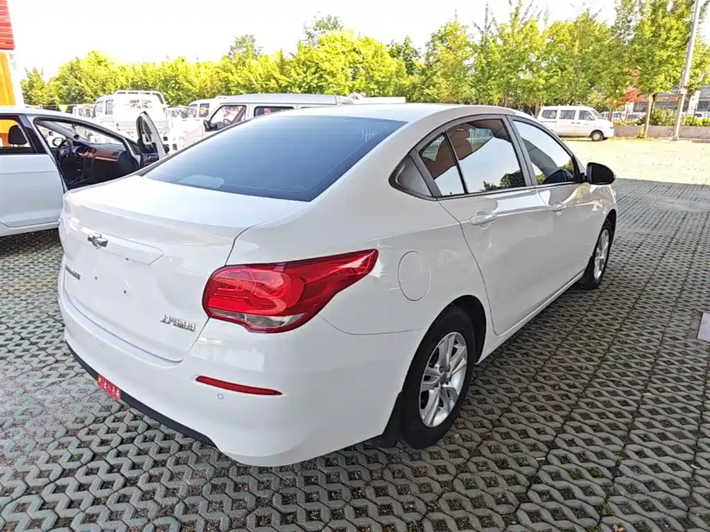 Chevrolet Cavalier 2019 320 Automatic Joy Edition фото 7