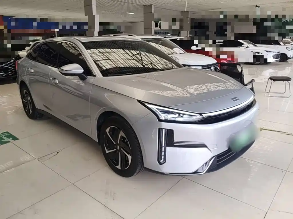 Geely Galaxy Galaxy L6 2025 2025 EM-i 140km Starship Edition