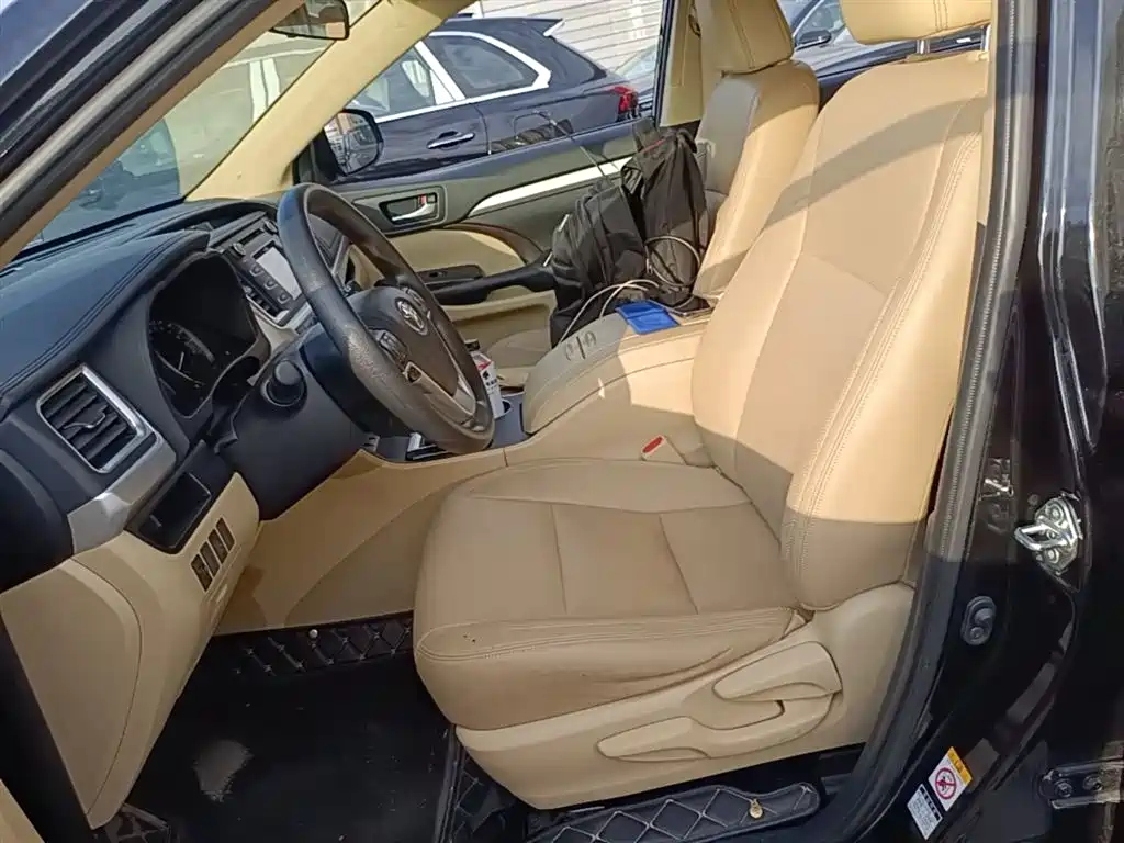 Toyota Highlander 2021 2.0T AWD Elite 7-Seater фото 22