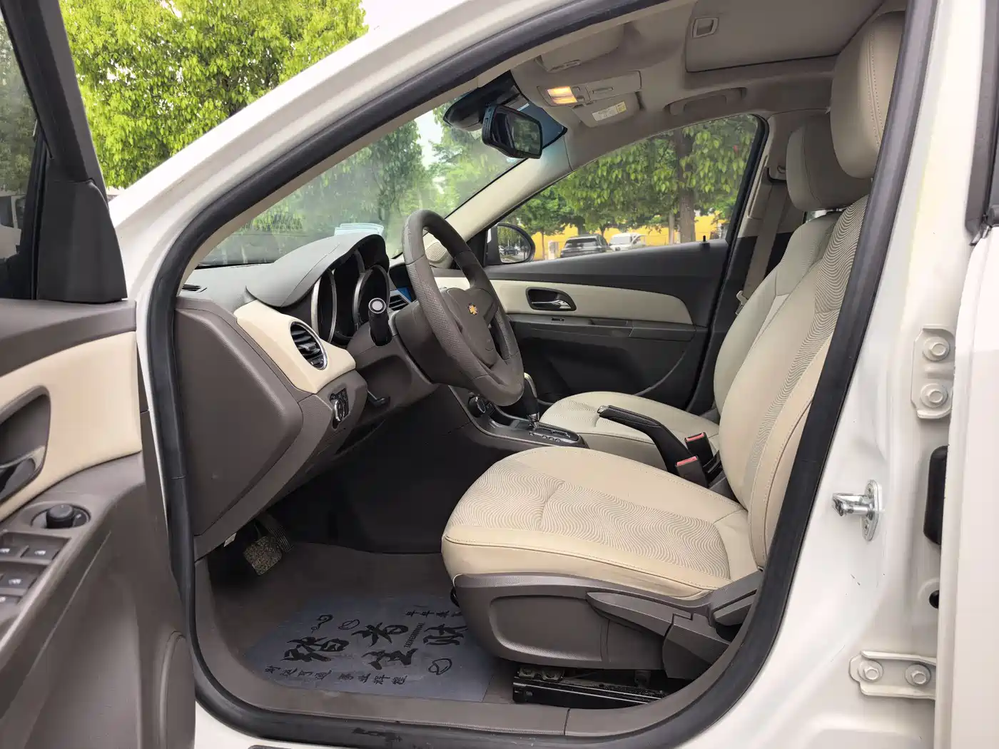 Chevrolet Cruze 2015 1.5L Classic SE AT фото 5