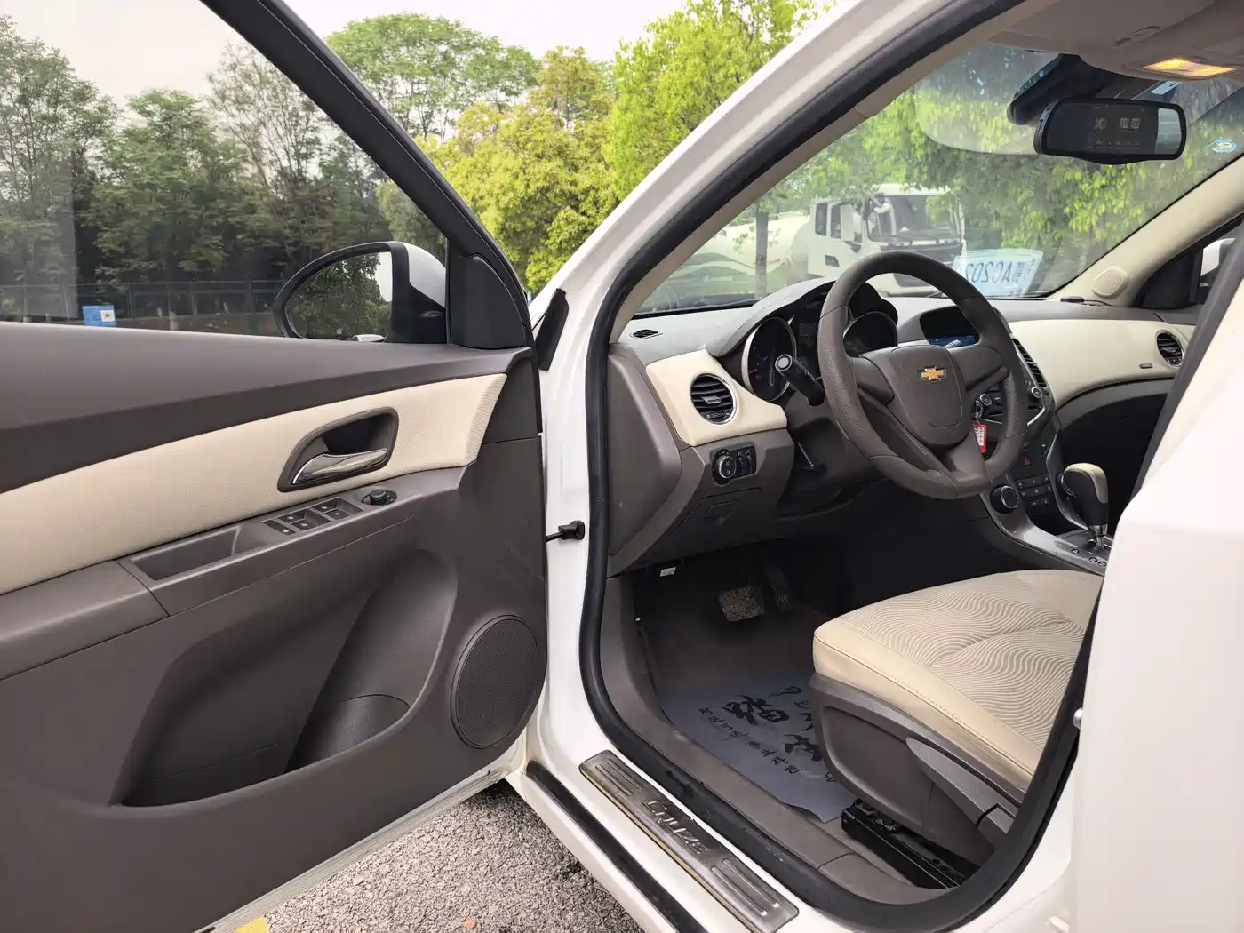 Chevrolet Cruze 2015 1.5L Classic SE AT фото 4