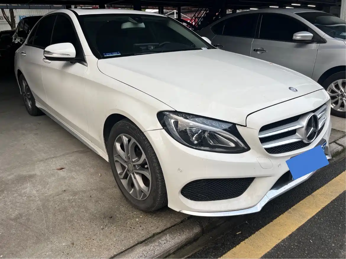 Mercedes-Benz C-Class 2015 Facelift C 180 L Sport фото 3
