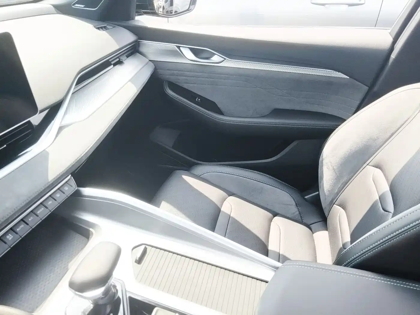 GEELY AUTOMOBILE XINGRUI
