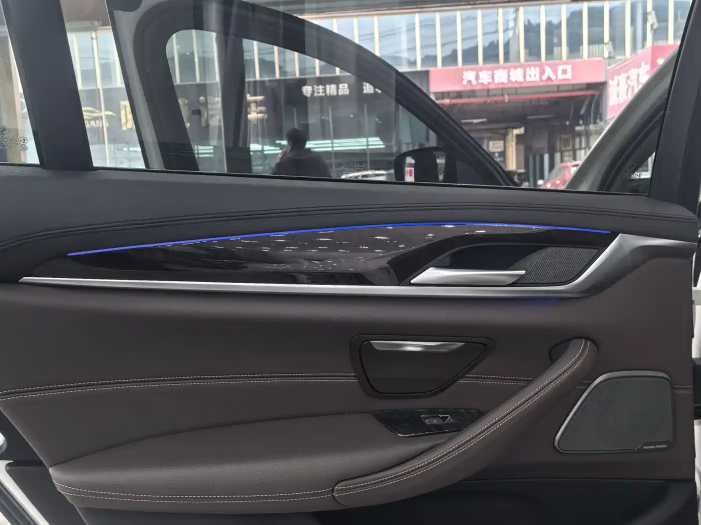 BMW 5 Series 2019 525Li Luxury Package фото 16