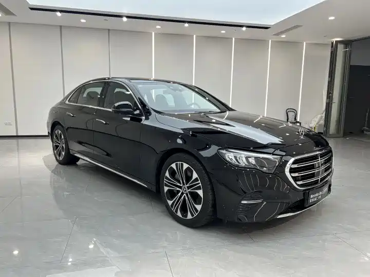 Mercedes-Benz E-Class New Energy 2024 E 350 e L Plug-in Hybrid Sedan фото 3