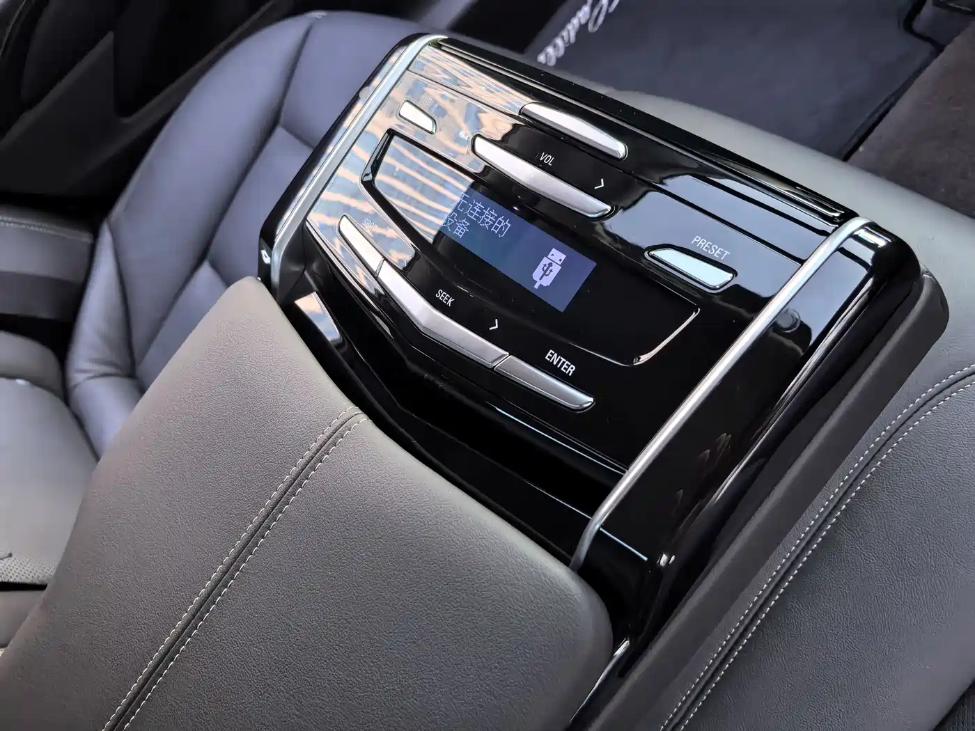 Cadillac XTS 2018 28T Elite фото 11
