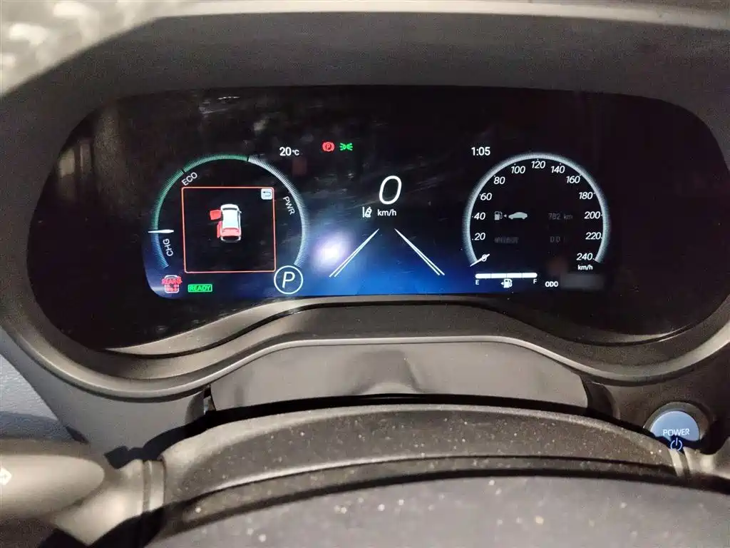 Toyota Granvia 2022 Model Year 2.5L Hybrid Flagship Edition фото 4
