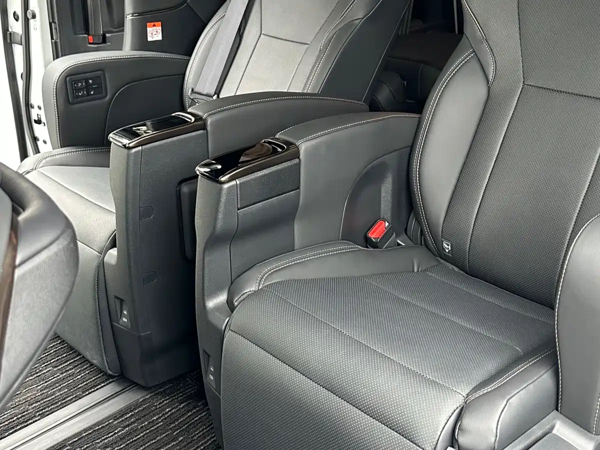 Toyota Alphard 2024 Hybrid 2.5L Prestige Edition фото 7