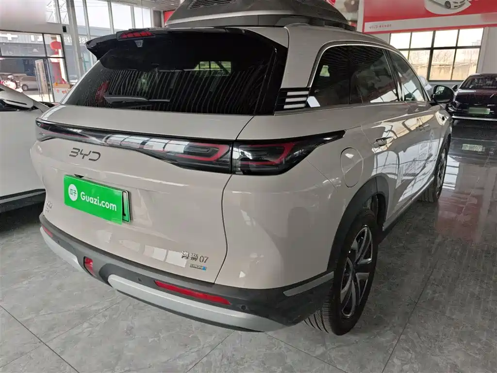 BYD Hai Shi 07 DM-i 2025 150 Pilot+ Edition фото 7