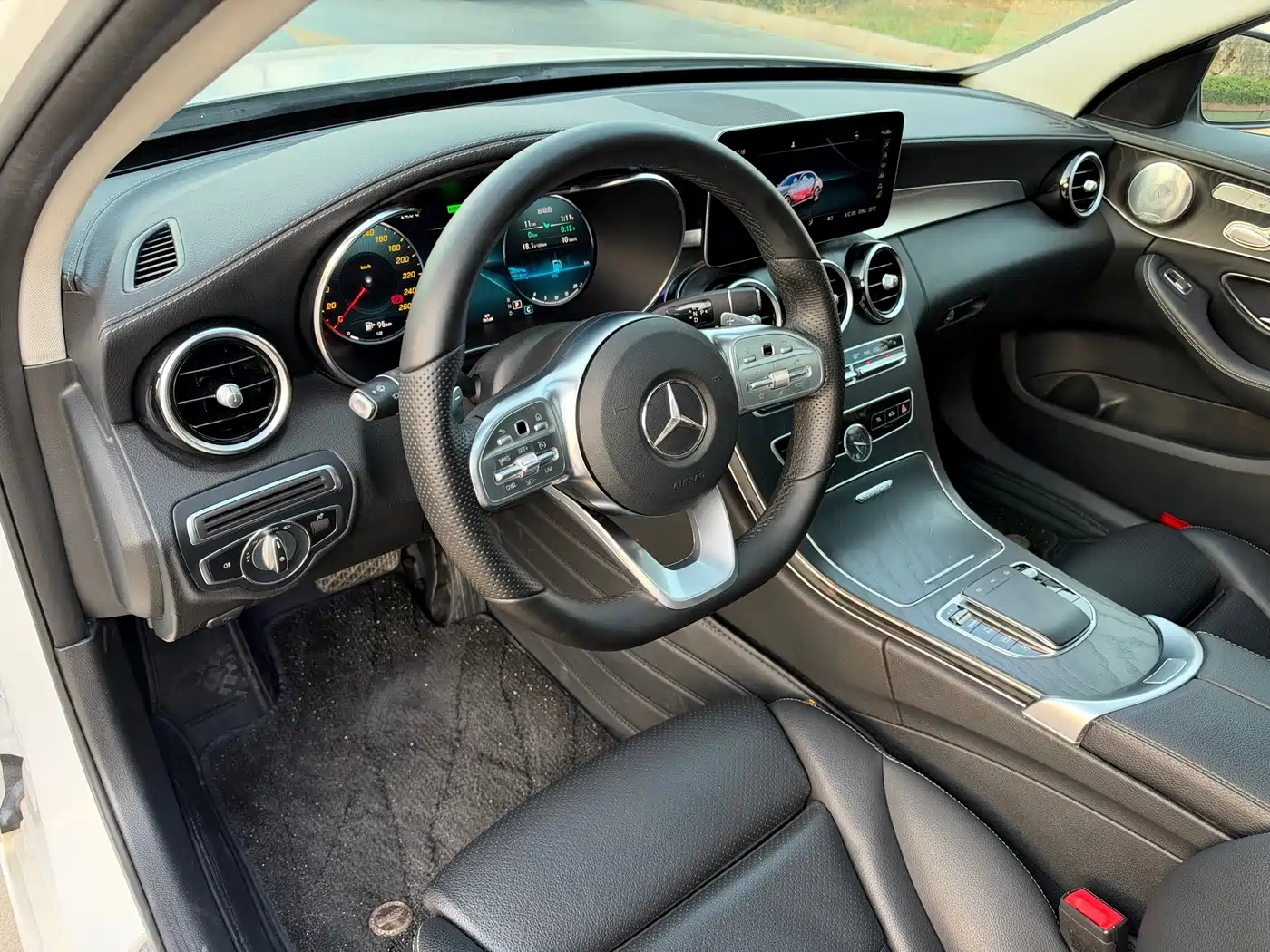 Photo 4 - Mercedes-Benz C-Class