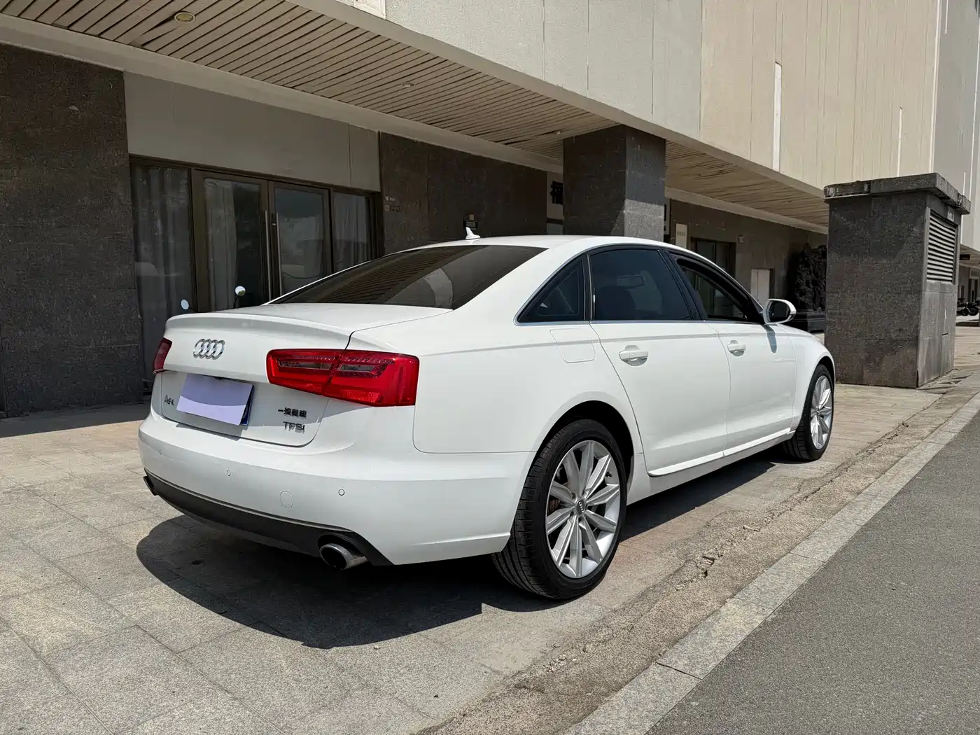 Audi A6L 2015 TFSI Millionth Anniversary Intelligent Leader Type фото 8