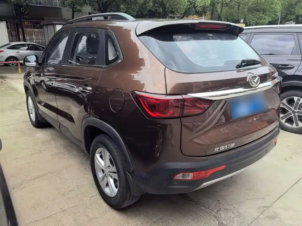 BAIC Huansu S5 2018 2017 1.3T Manual Luxury