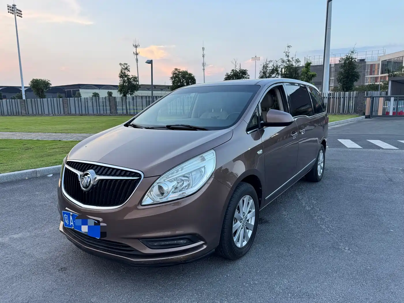 Buick GL8 2018 28T Luxury Model China VI