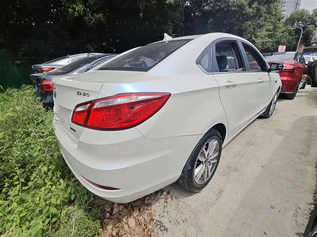 Photo 7 - Changan Eado